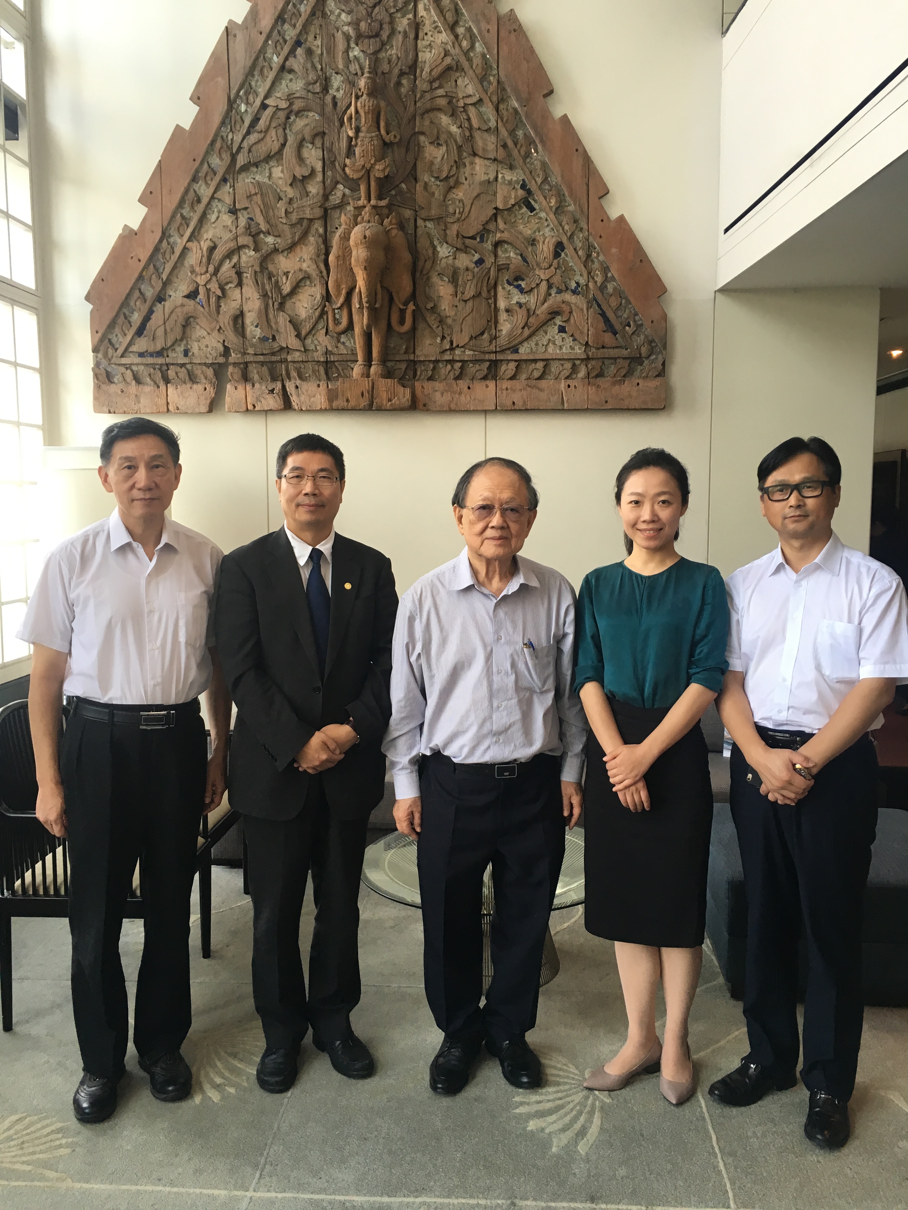 拜访林宏先生(中)