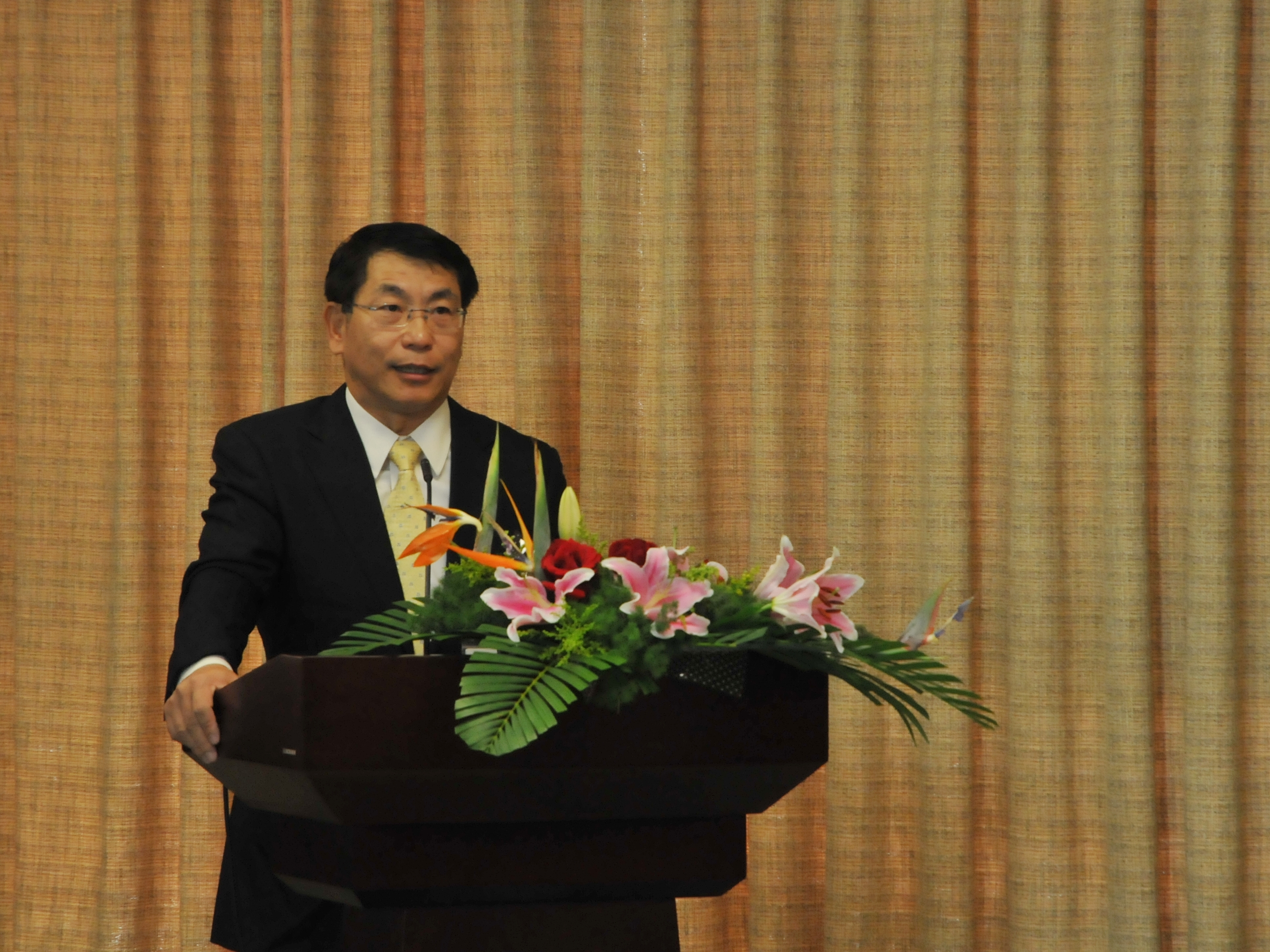 邵逸夫医院何超院长致辞邵逸夫医院党委陈智书记致辞