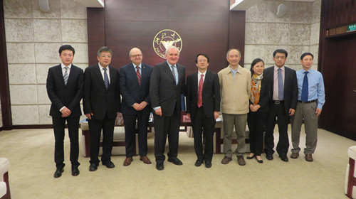 file.php?cmd=download&id=2919022